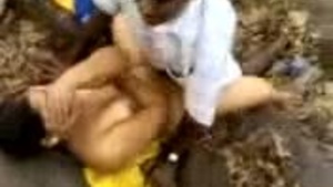 Teen girl from Tamil state enjoys outdoor sex in blue film
