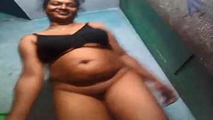 Chennai ladys new dress change for the camera