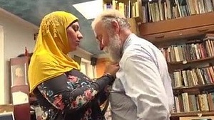 muslim harpy