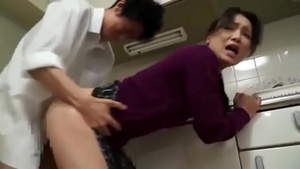 Japanese m. looking for young guys