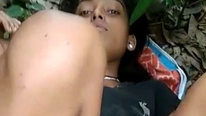 Desi girl hard fucked in jungle