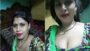 Desi Bhabhi Record Her Bathing Video