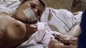 Fierce dude shackles next to increase, fucks tomalno ignorance Crumtet in retro porn scene