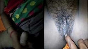 Desi Bhabhi Handjob and Pussy Fingerring