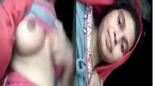 Cute Bangla Girl Showing Her Boobs Pussy