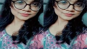 Cute Desi indian Girl Showing Her Boobs on Video Call