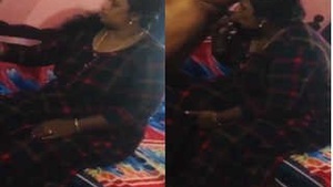 Desi Bhabhi Blowjob