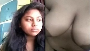 Exclusive Cute look Desi indian Girl Showing Her Boobs And Wet Pussy video Call