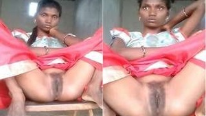 Desi Telugu Bhabhi Showing Her Pussy