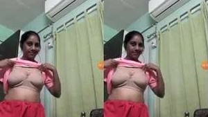 Sexy Bhabhi Showing Boobs On Video Call