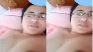 Sexy Bhabhi Showing Her Boobs and Pussy