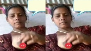 Tamil Girl Showing her Boobs On Video Call