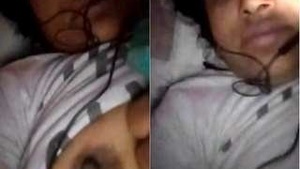 Banglore Bhabhi Showing Her Big Boobs