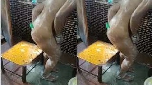 Desi Bhabhi Bathing