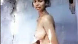 Cute Desi Indian Girl Recording Her Nude Selfie