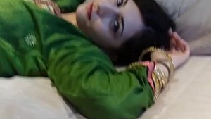 Pakistans Salwar Kameez awaits hotter