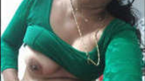 Desi Bhabhi Nude Selfie Videos
