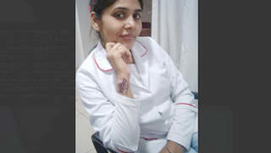 Beautiful indian desi girl leaking videos