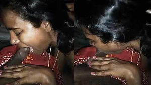 tamil woman gives blowjob
