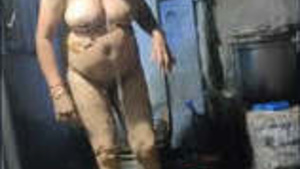 Indian Desi Bhabhi Bath Vdo