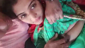paki bhabhi boob boss press in car