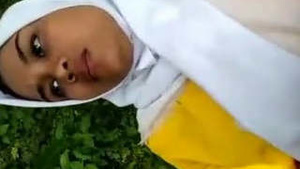 Sexy Sri Lanka Lover Outdoor Sex