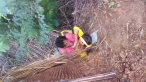 Indian couple outdoor fucking