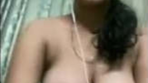Beautiful Looking Desi Nude Girl Calling Video