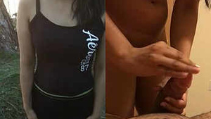 Menina sexy boquete e andar de Pau