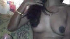 Lankan woman gives blowjob and fucked