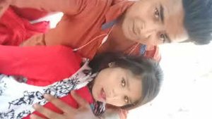 Couple Kissing Outdoors and Pressing Breasts Full Hindi Audio