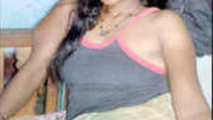 Desi Tamil girl bath