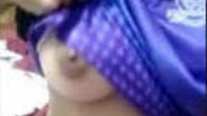 Cute Desi Indian girl bath vdo