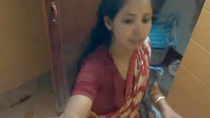 Desi tia nude banho