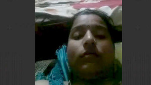 Hot desi Telegu Bhabhi fingering