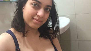 Desi bonito colllage menina selfe