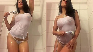 super hot babe teasing in the shower