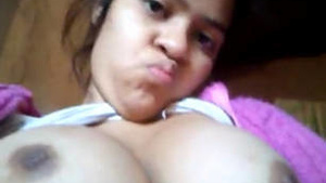 desi bhabhi milf breasts exposing hot selfie for bf