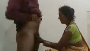 Desi Randi punheta and fodido