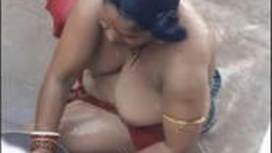 Mature Bhabhi Outdoor Bathtub