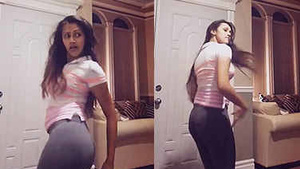 dickraising huge ass desi babe dancing hot