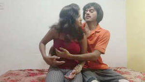 Desi collage lover romance in hotel