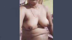 Desi bhabhi showing her breasts and pussy