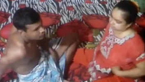 desi aunt caught by the affordable camera
