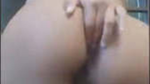 Sexy Fingered Girl