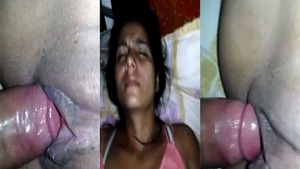 Punjabi girl's shaved pussy fuck in MMC sex video