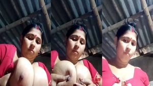 Big breast Indian house wife showing her big asset
