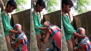 Pakistani Muslim girl caught in sex scandal for sucking herbfellow’s dick outdoors