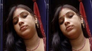 Jyotsna Boudi’s steamy video call with lover while she is taking a bath and teasing herself.