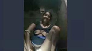 Hot Odia bhabhi pleasures herself.